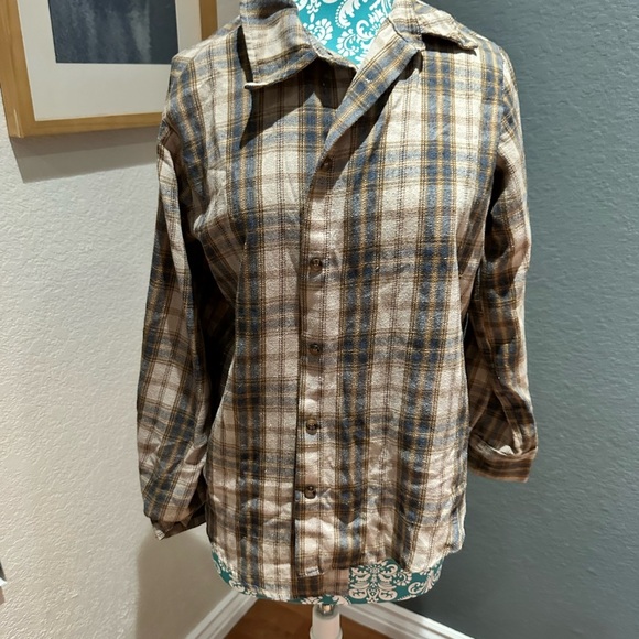 Plaid Button Down Shirt for Women. Y2K grunge - Picture 1 of 7